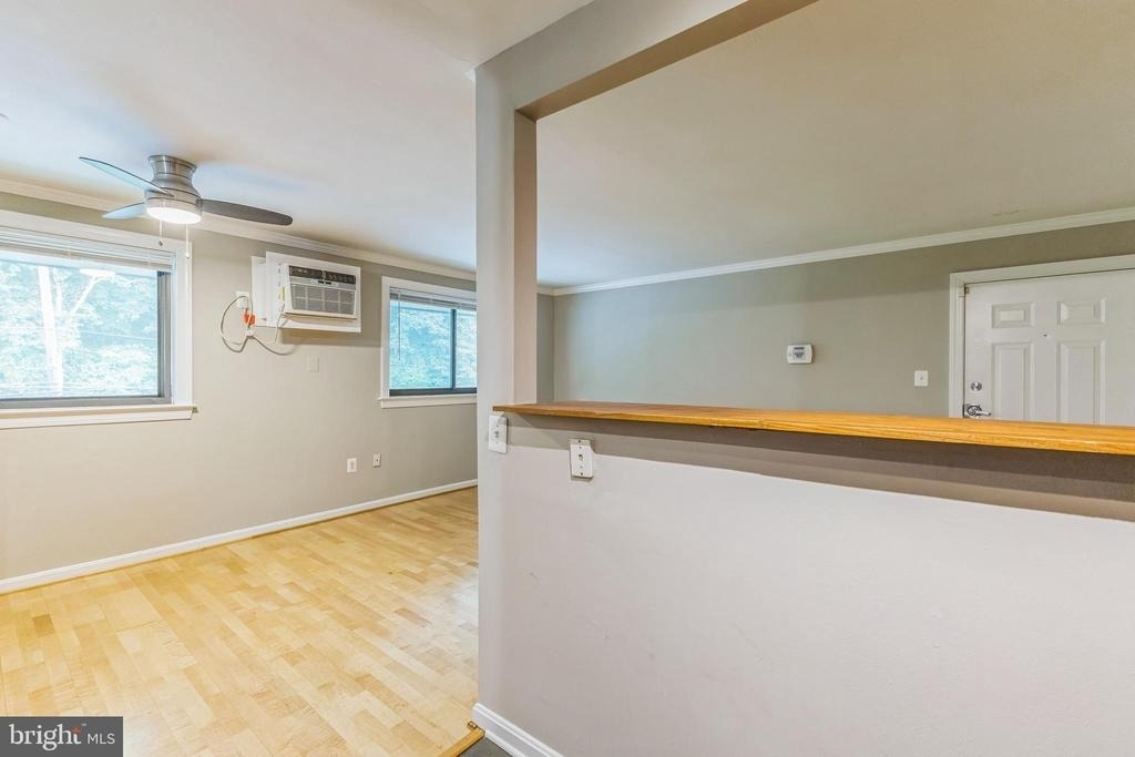 3105 Naylor Road Se - Photo 9