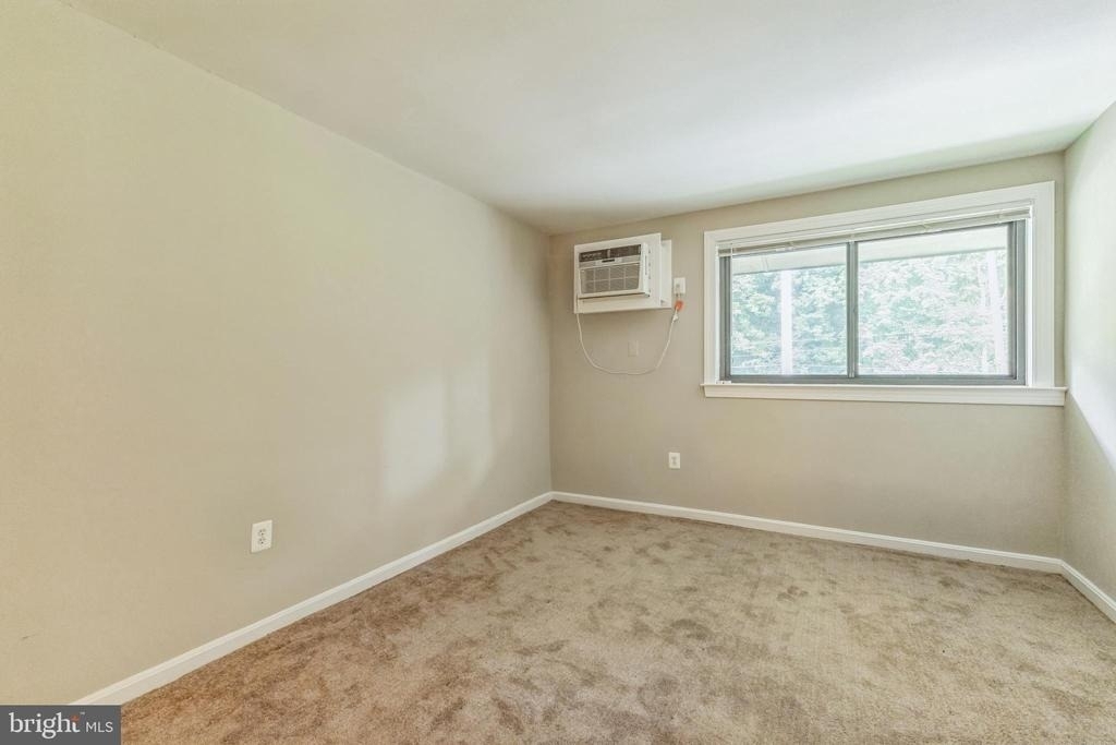 3105 Naylor Road Se - Photo 16