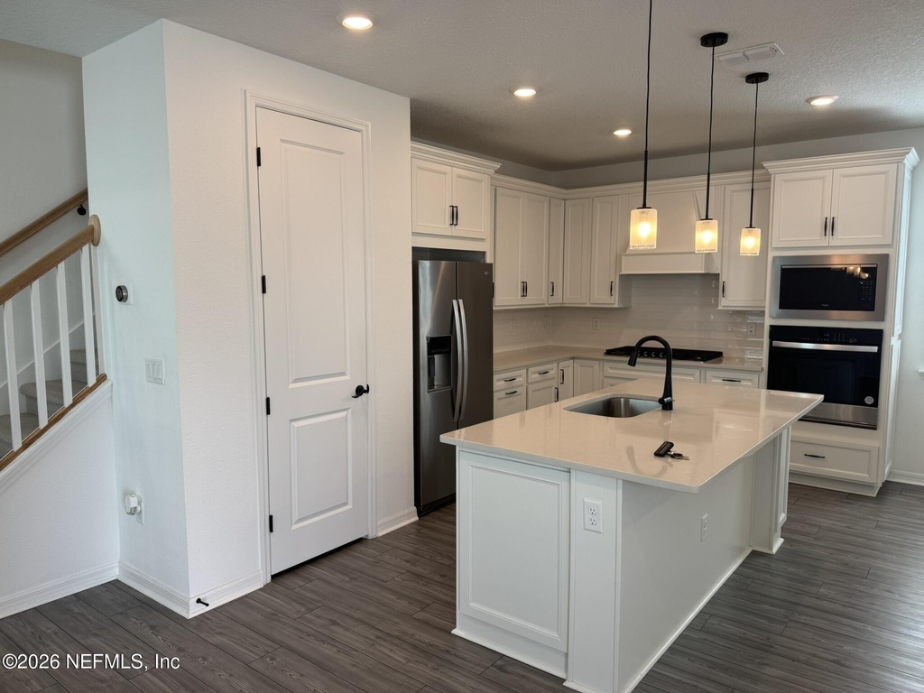 236 Hawthorn Park Circle - Photo 10