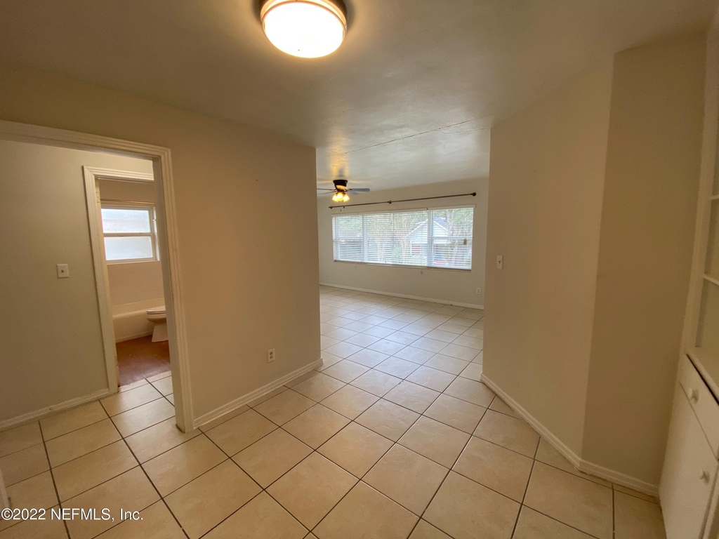 1613 Flagler Avenue - Photo 5