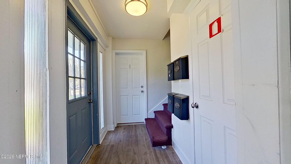 1613 Flagler Avenue - Photo 2