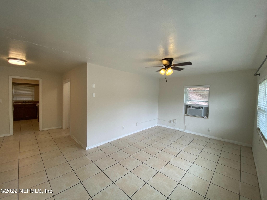 1613 Flagler Avenue - Photo 3