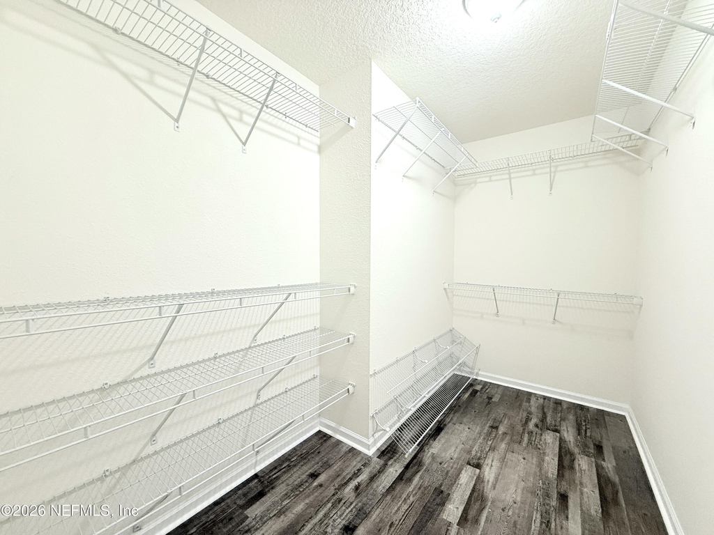 7838 Meadow Walk Lane - Photo 16
