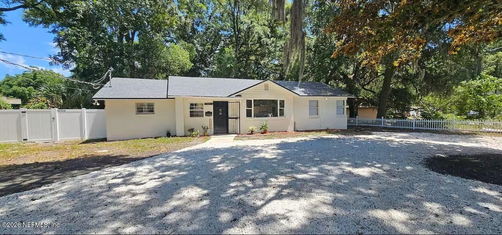 5678 Colcord Avenue - Photo 0