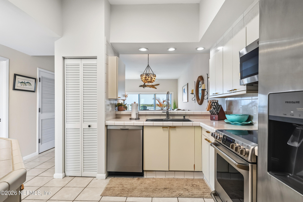 75 Comares Avenue - Photo 12