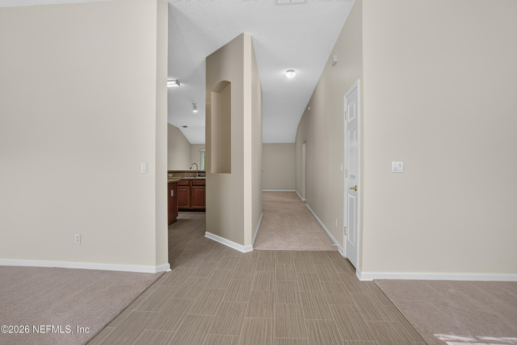 299 Johns Creek Parkway - Photo 5