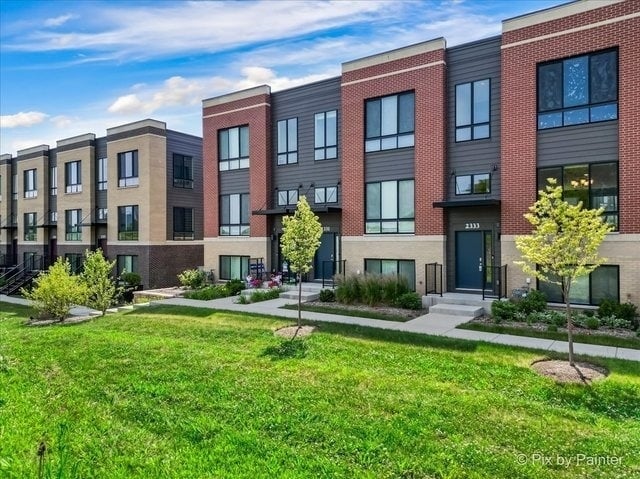 2333 Alumni Drive - Photo 0