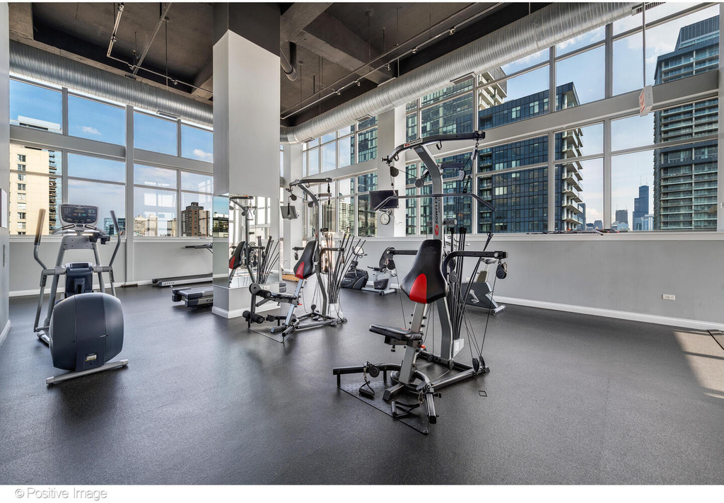 230 W Division Street - Photo 18