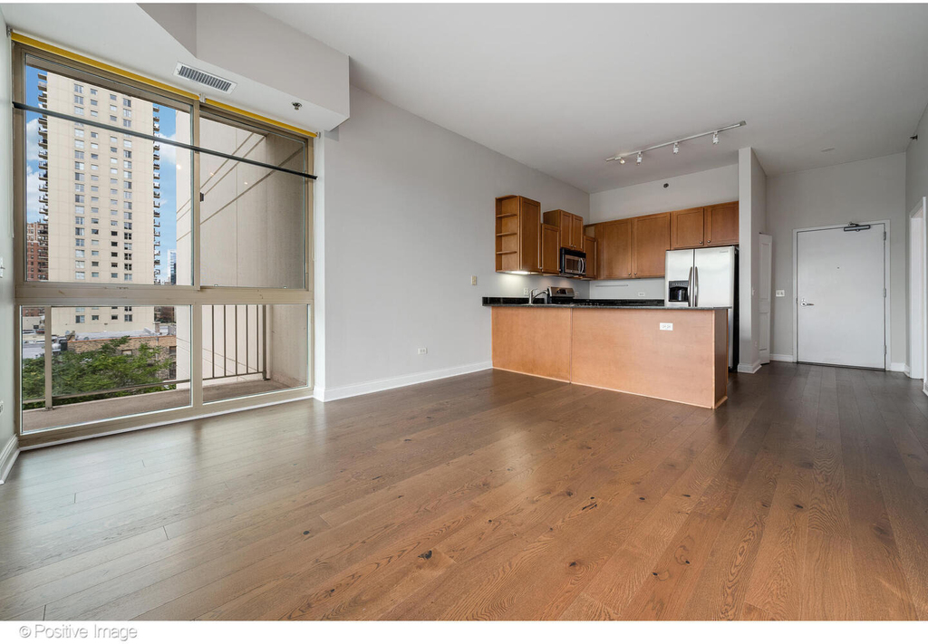 230 W Division Street - Photo 5