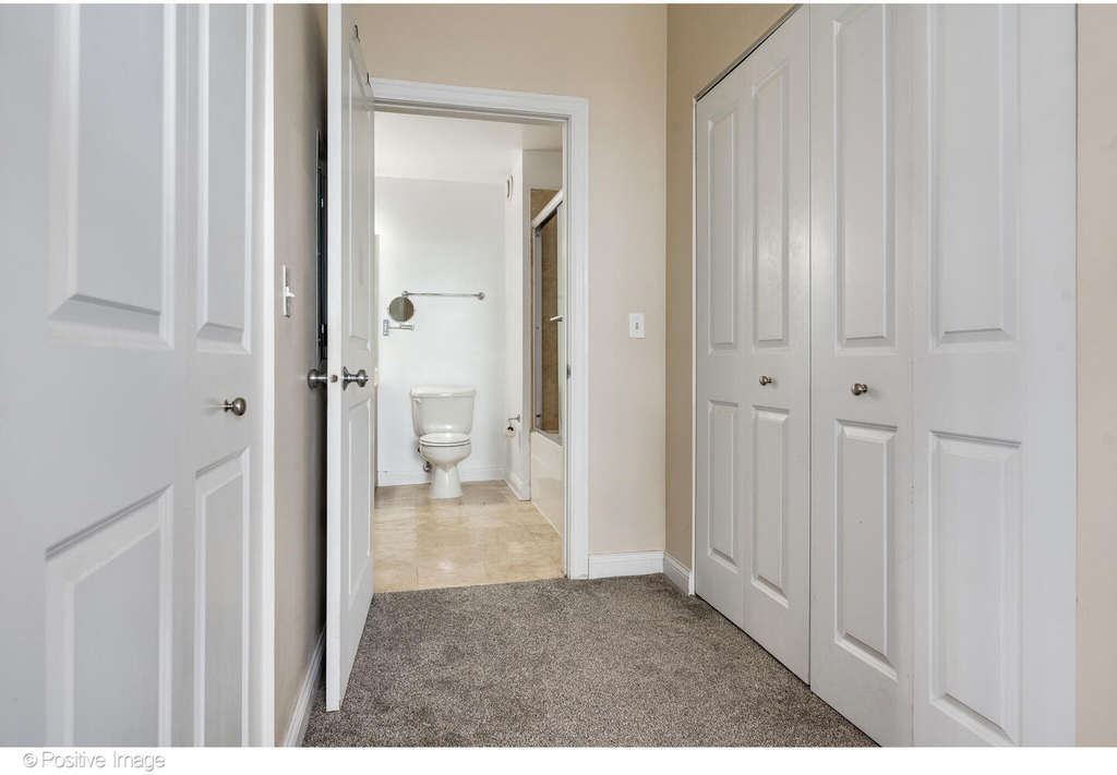 230 W Division Street - Photo 10