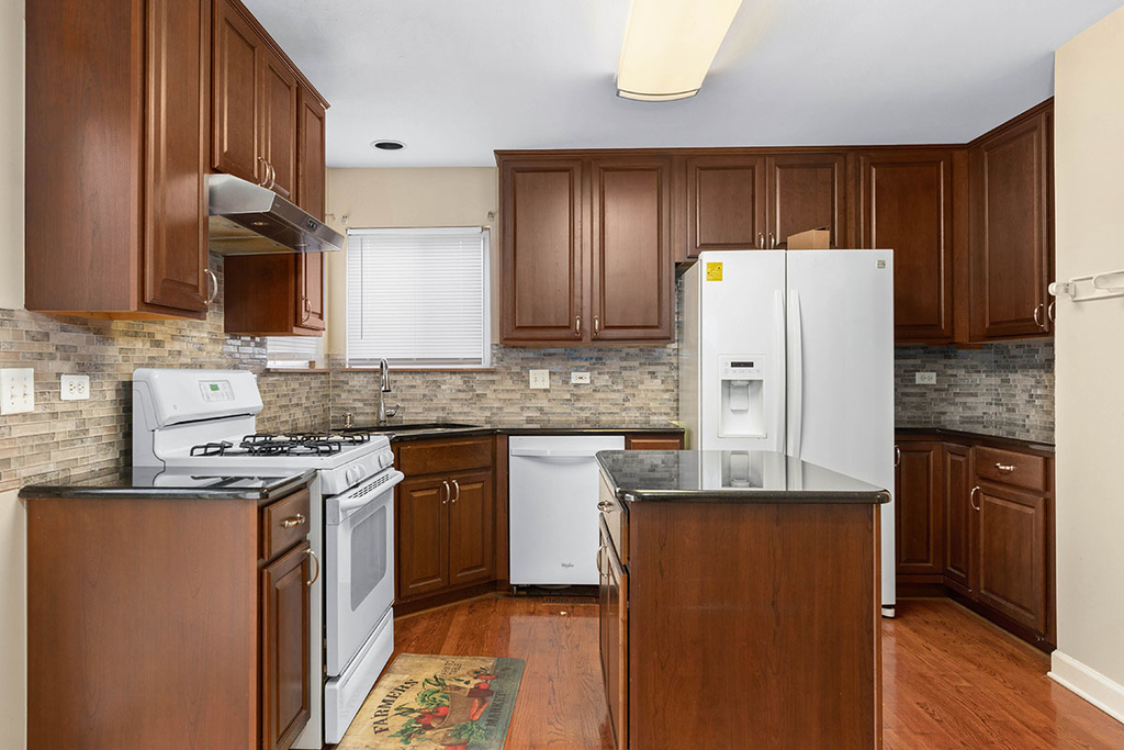 3202 Whitney Road - Photo 9