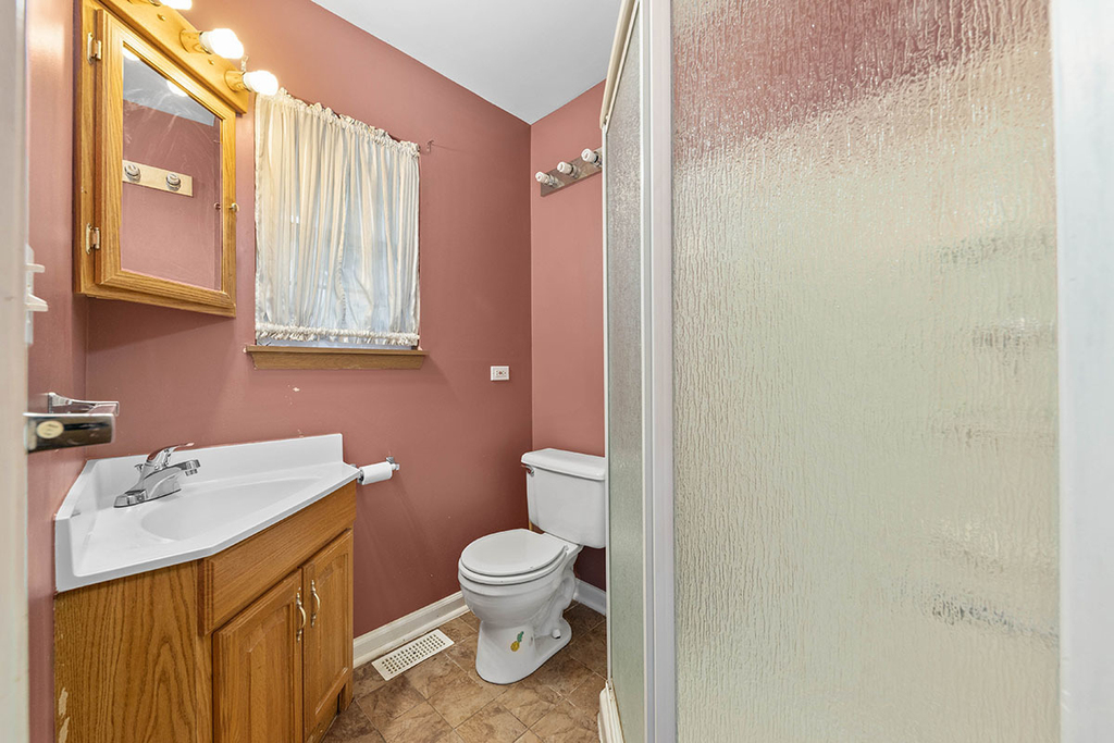 3202 Whitney Road - Photo 4