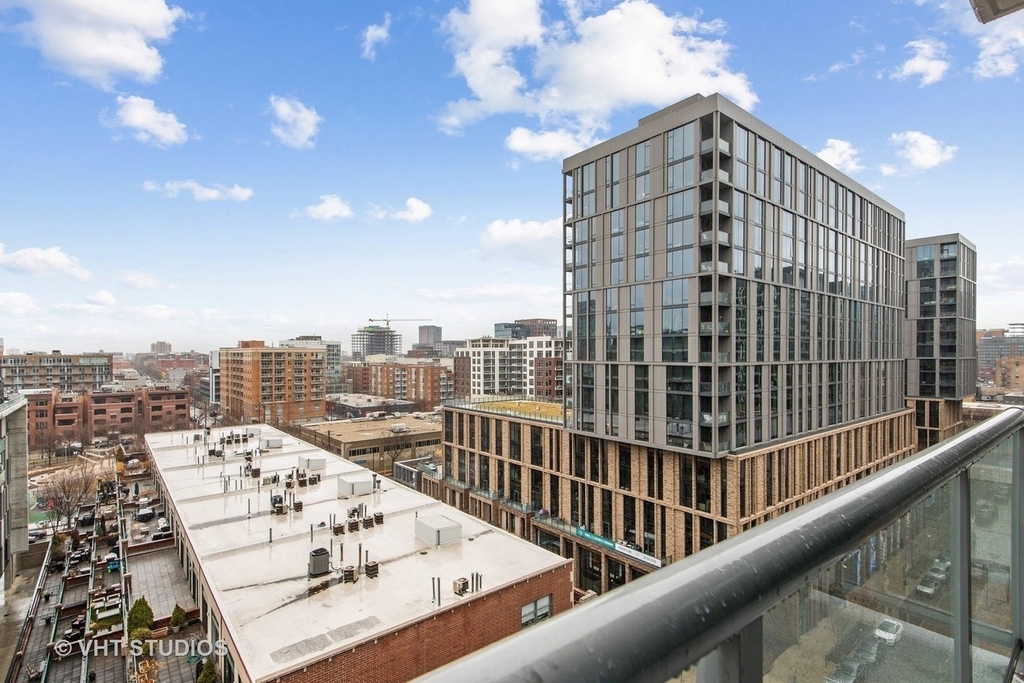 123 S Green Street - Photo 13