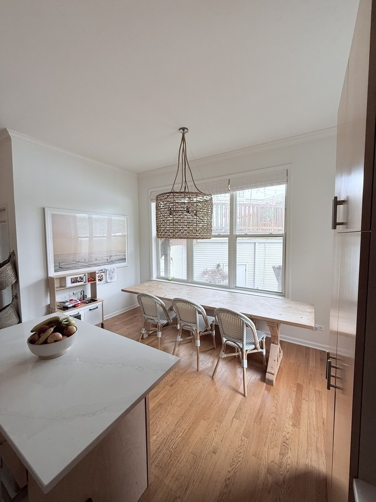 1822 N Sheffield Avenue - Photo 6