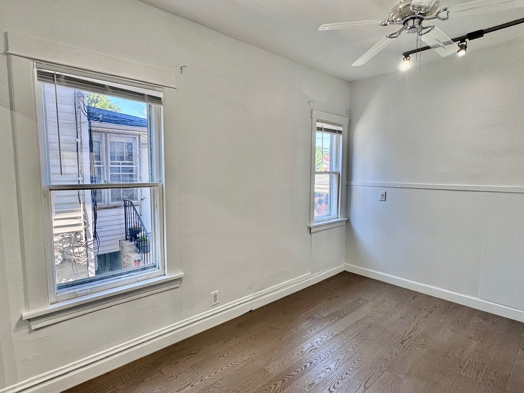 2047 N Lavergne Avenue - Photo 14