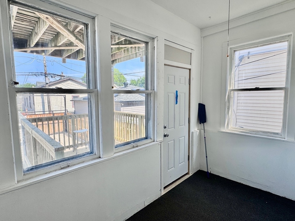 2047 N Lavergne Avenue - Photo 16