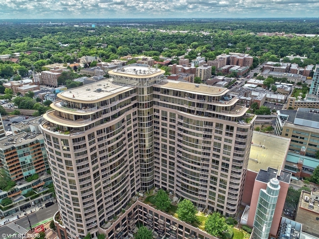 807 Davis Street - Photo 1
