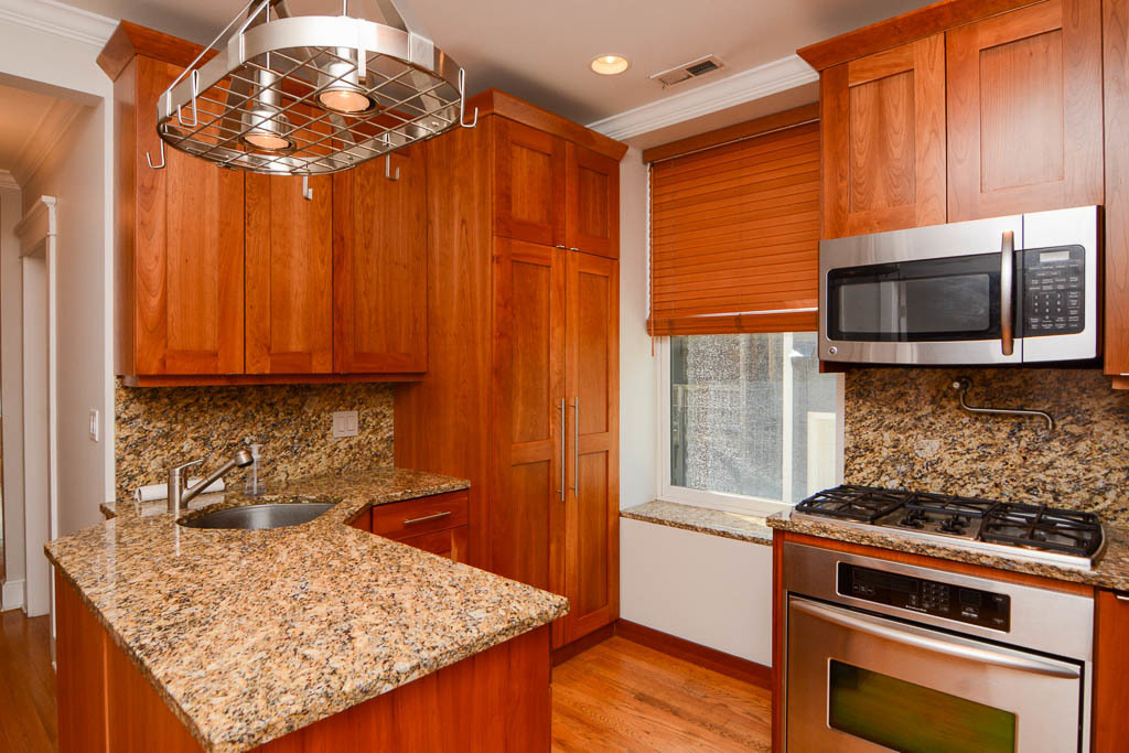 3614 N Bosworth Avenue - Photo 4