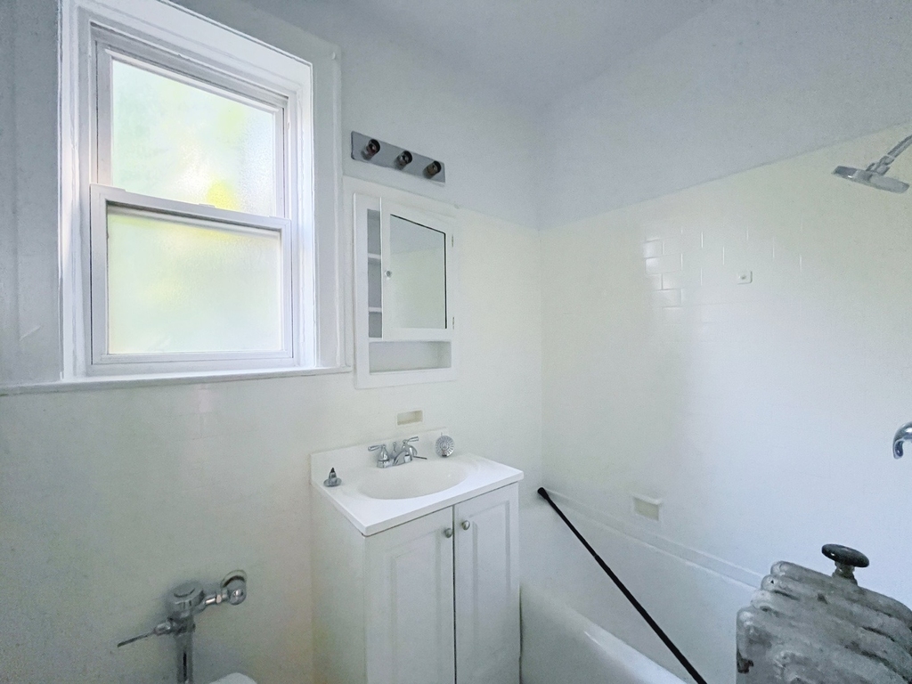 3449 N Elaine Place - Photo 9