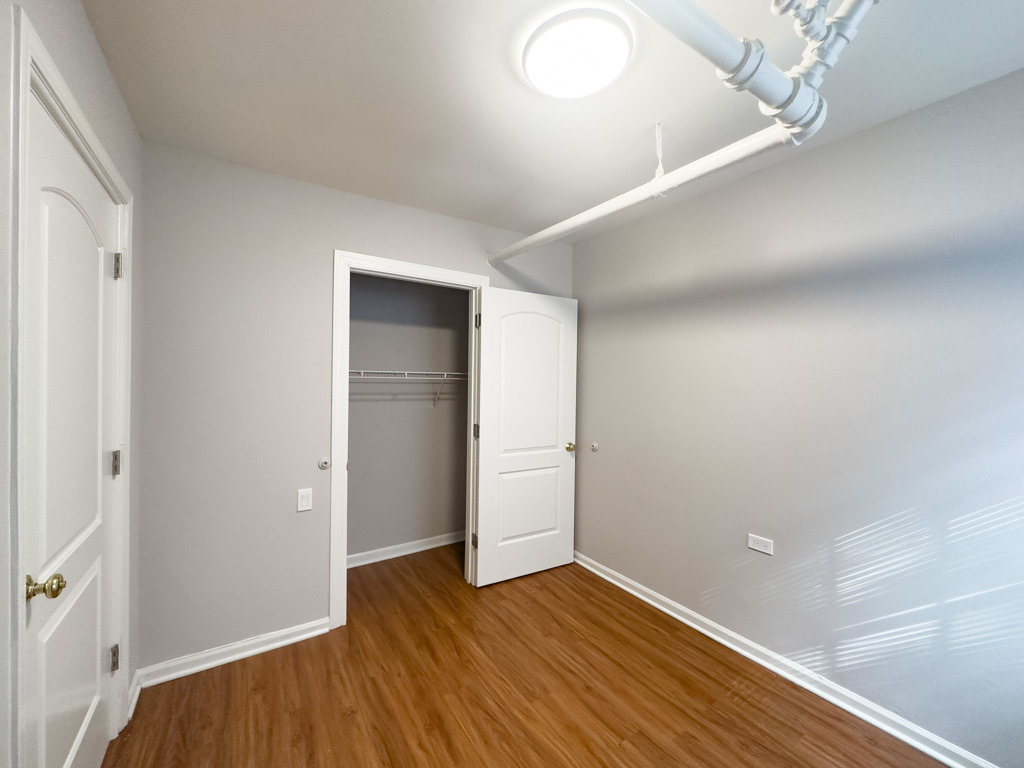 5748 N Winthrop Avenue - Photo 13
