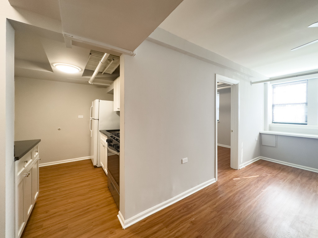 5748 N Winthrop Avenue - Photo 9