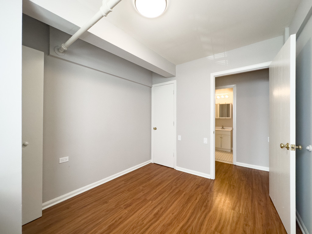 5748 N Winthrop Avenue - Photo 18