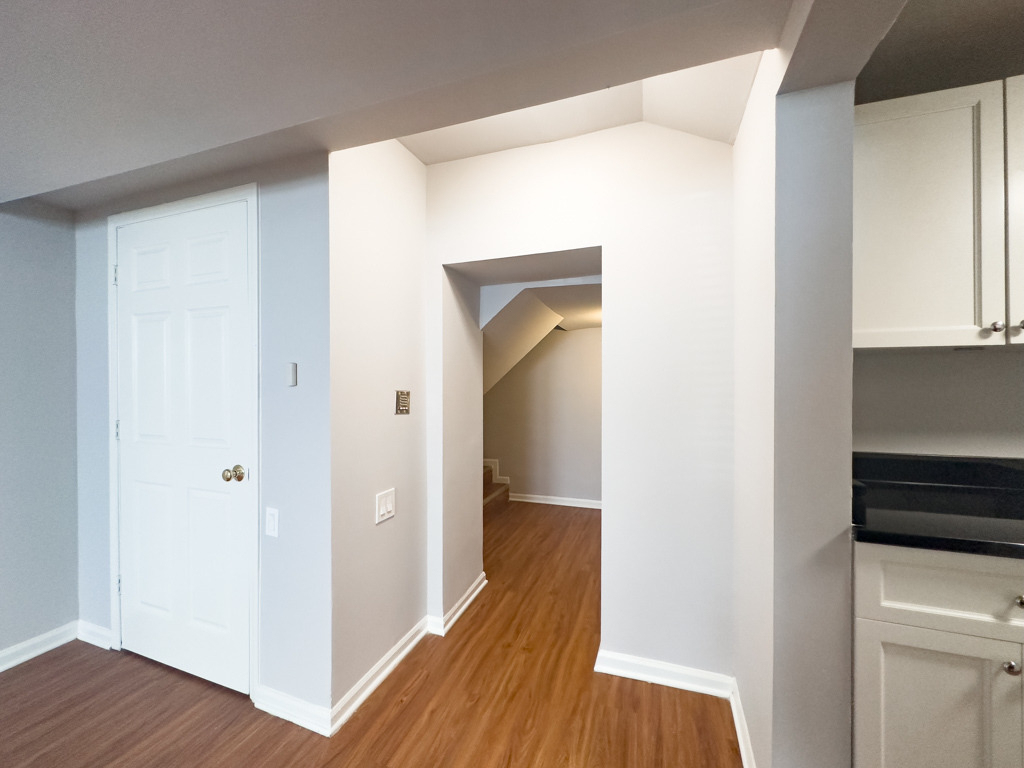 5748 N Winthrop Avenue - Photo 3