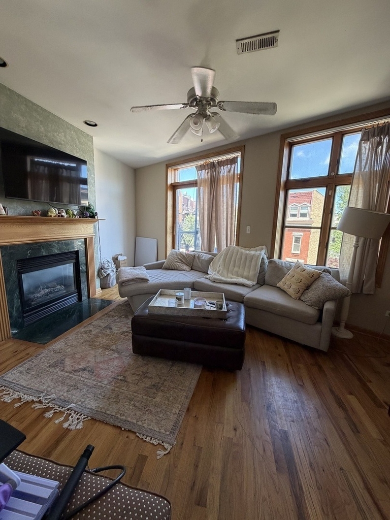 865 W Buckingham Place - Photo 20
