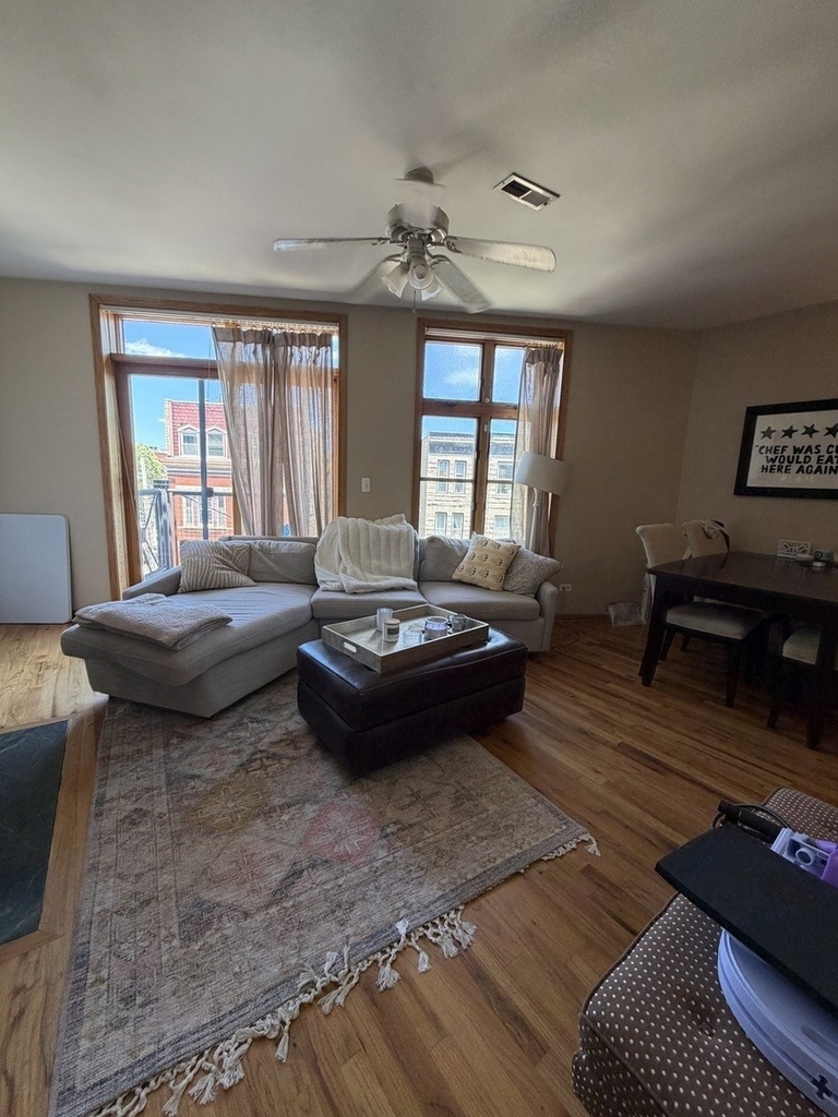 865 W Buckingham Place - Photo 2