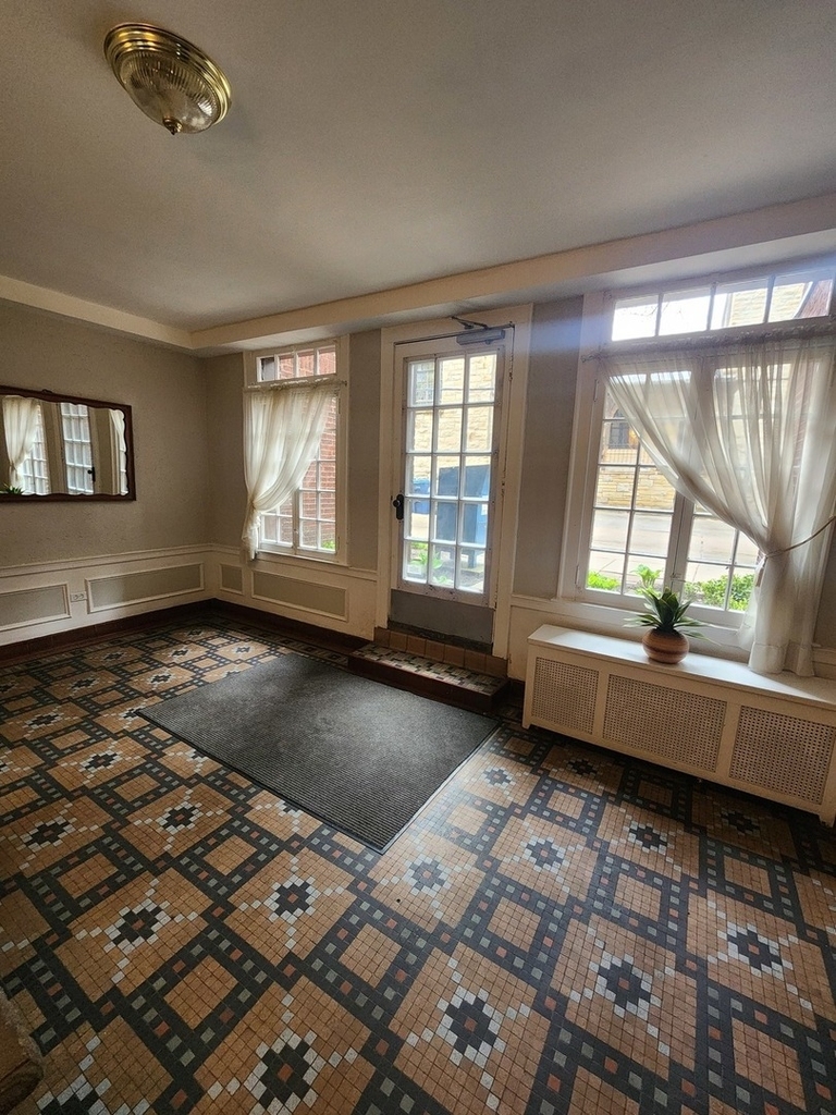 1112 Grove Street - Photo 1