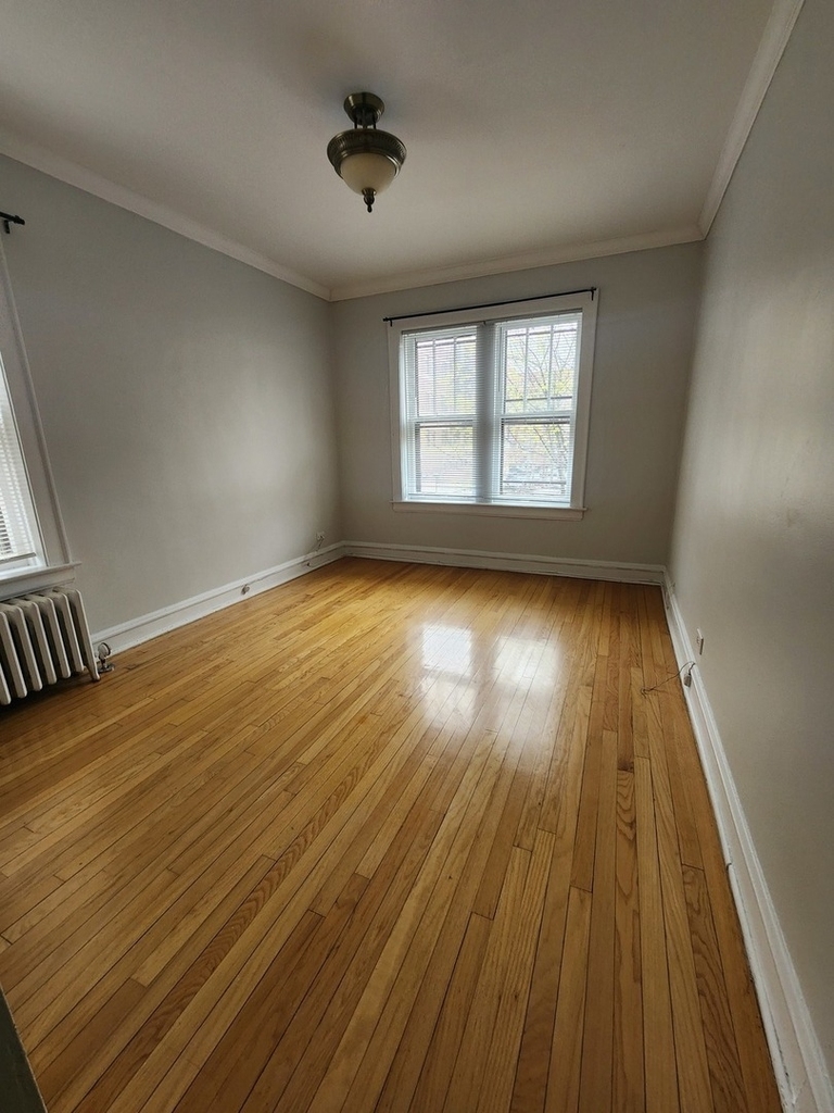 1112 Grove Street - Photo 7