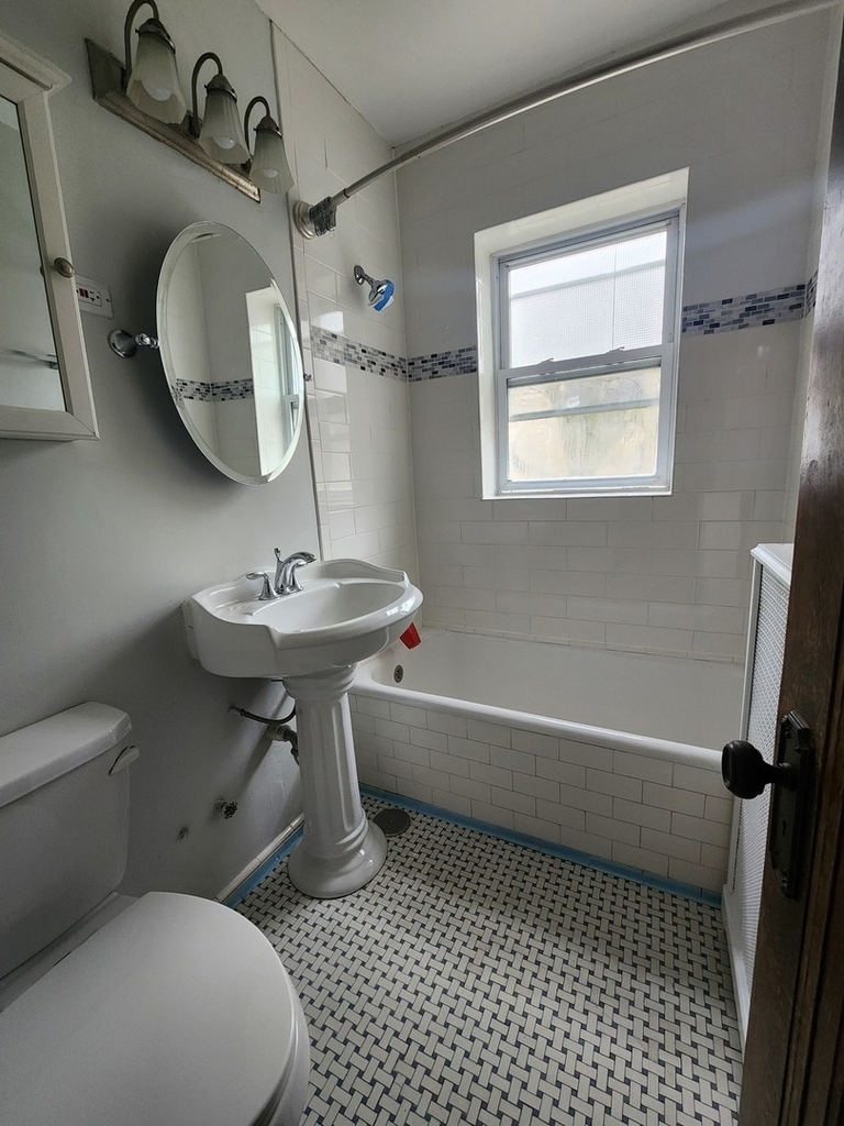 1112 Grove Street - Photo 9