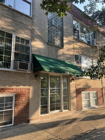 5205 W Drummond Place - Photo 1
