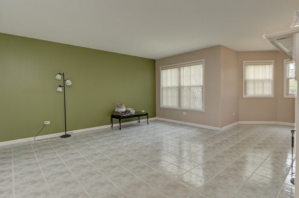 16046 Fairfield Drive - Photo 5