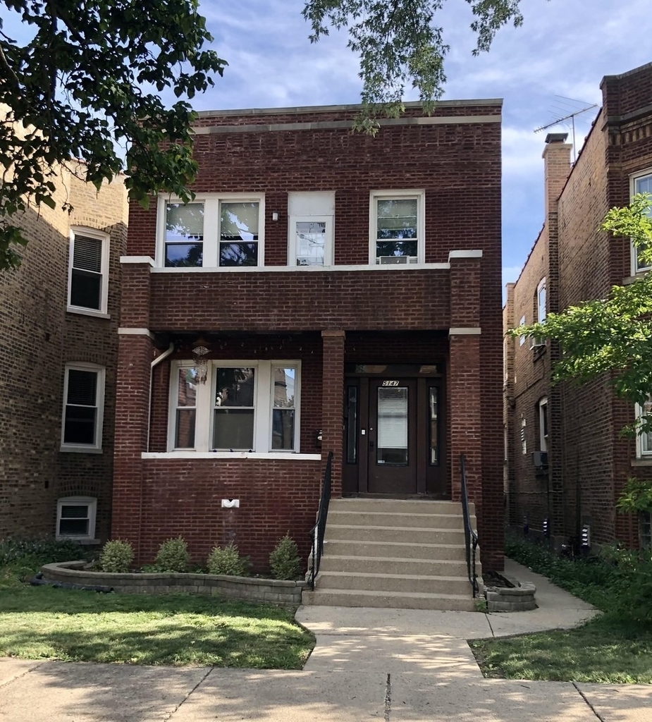 5147 W Cullom Avenue - Photo 0