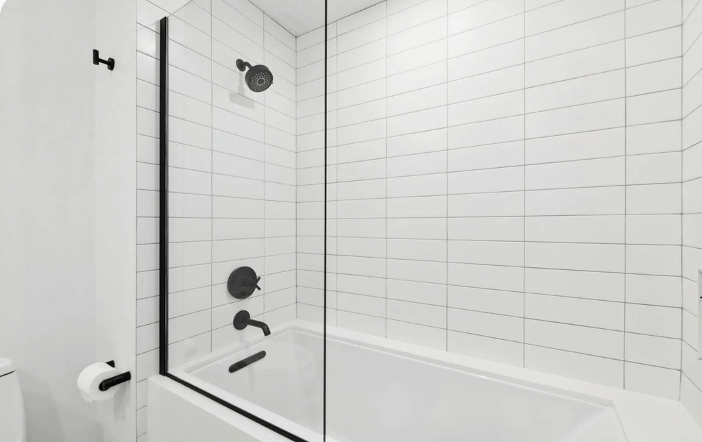 125 E 13th Street - Photo 12