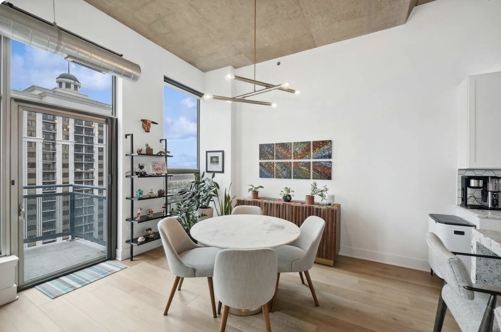 125 E 13th Street - Photo 3