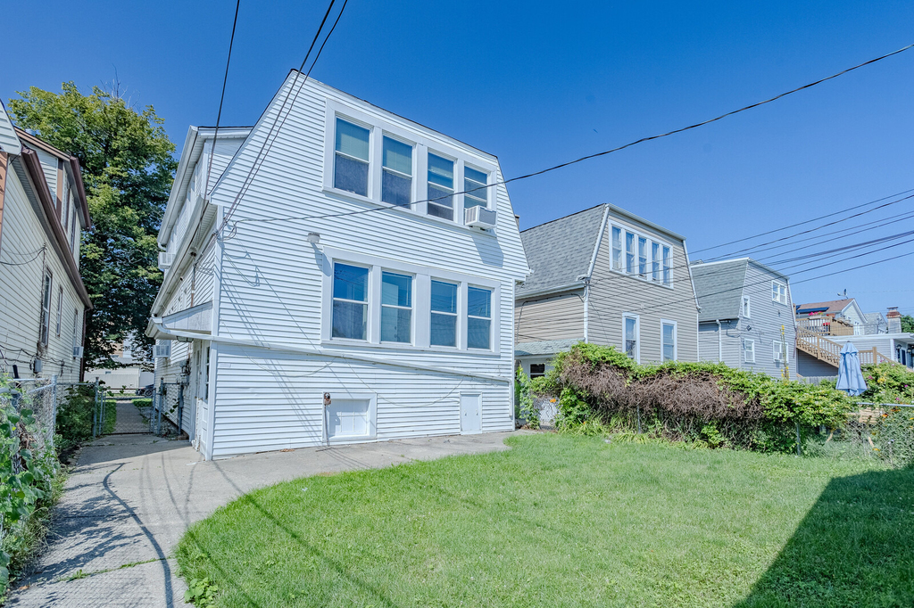 5515 N Monitor Avenue - Photo 18