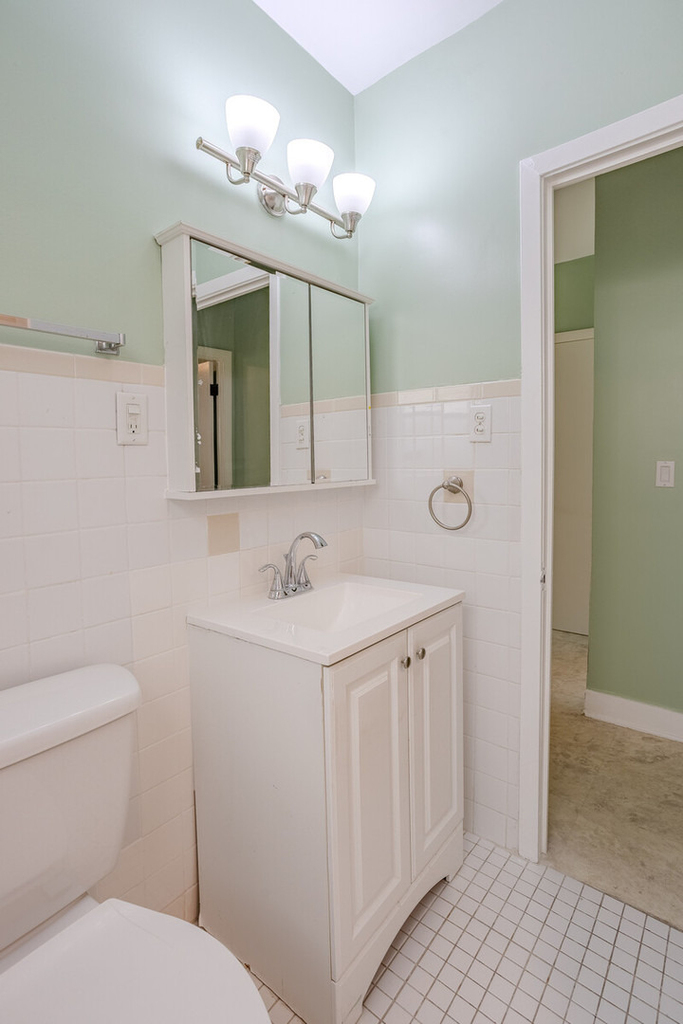 5515 N Monitor Avenue - Photo 7