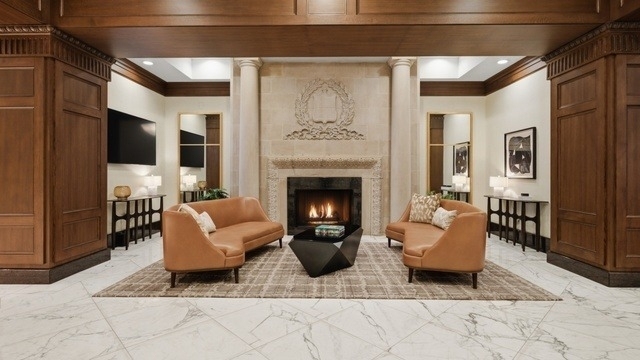 850 N Lake Shore Drive - Photo 2