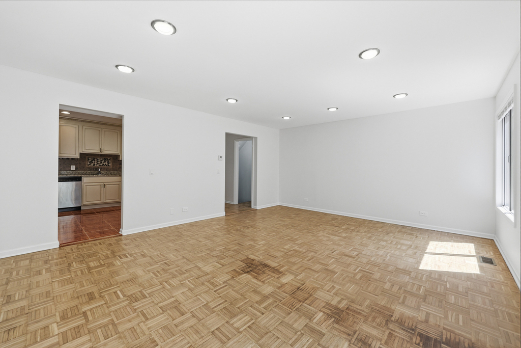 1542 Anderson Lane - Photo 5