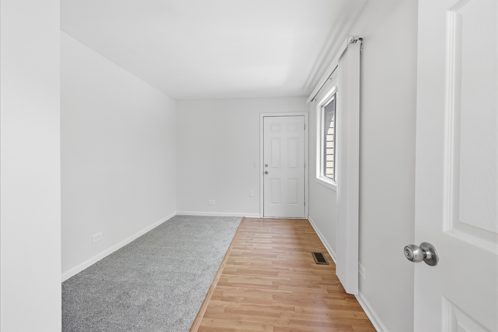 1542 Anderson Lane - Photo 12