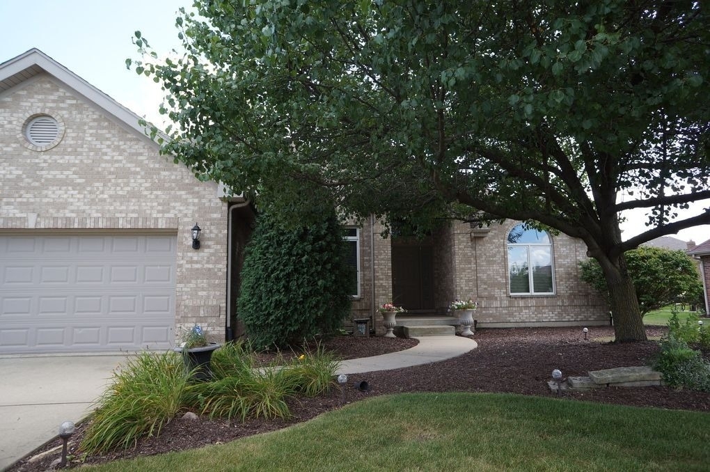 8566 Huckins Drive - Photo 3