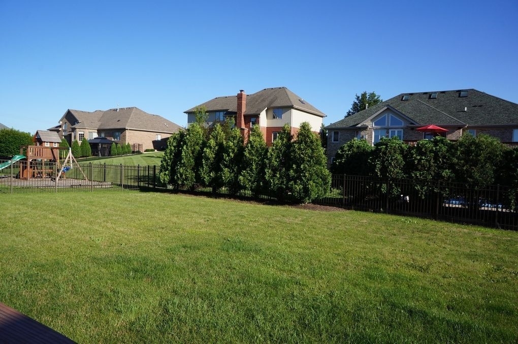 8566 Huckins Drive - Photo 24