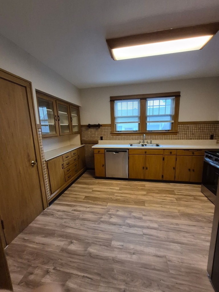 9002 Sheridan Avenue - Photo 10