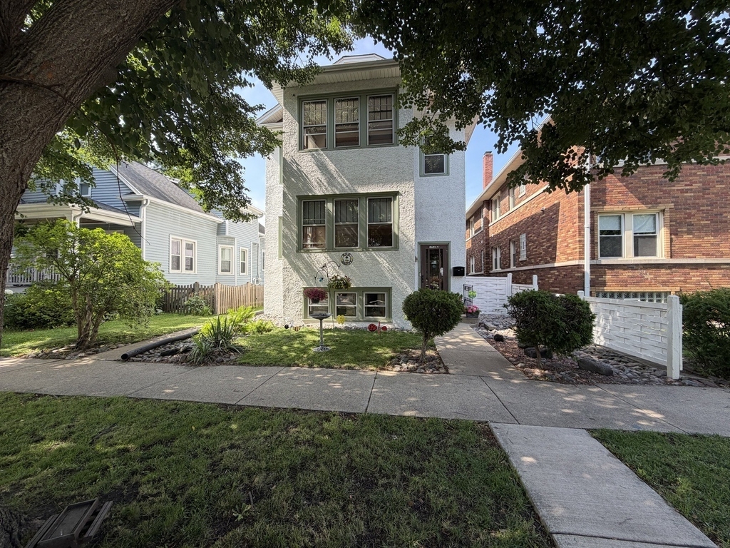 9002 Sheridan Avenue - Photo 0