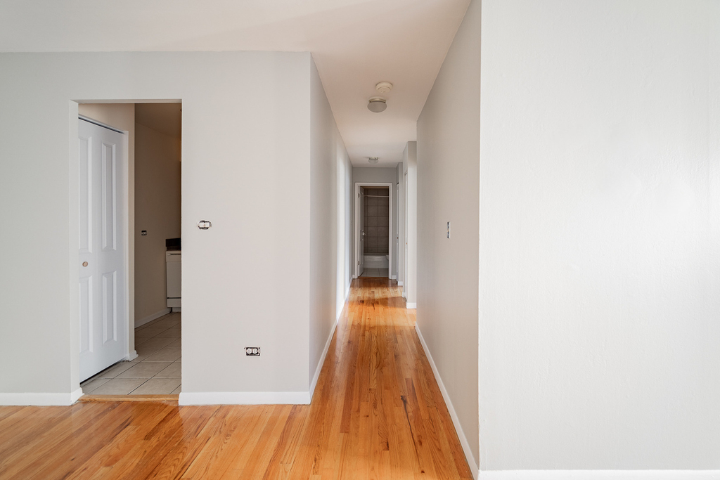 541 W Oakdale Avenue - Photo 6