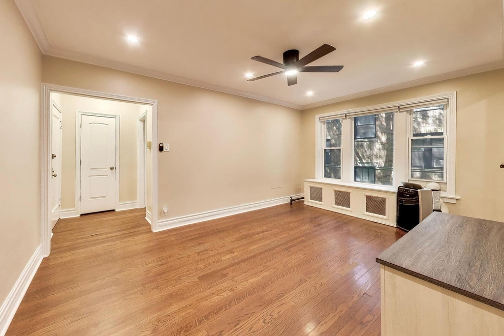 1106 W Montana Street - Photo 5