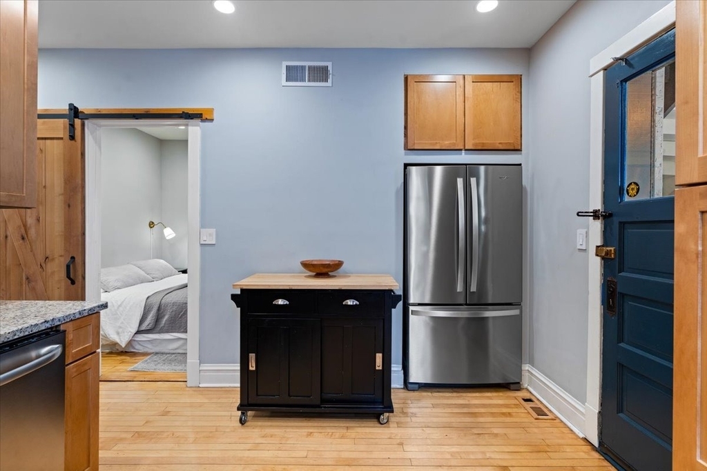 2206 W Eastwood Avenue - Photo 11