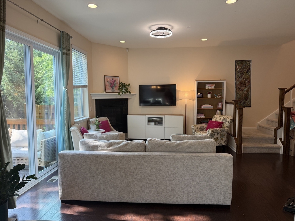463 Timber Trail Court - Photo 3